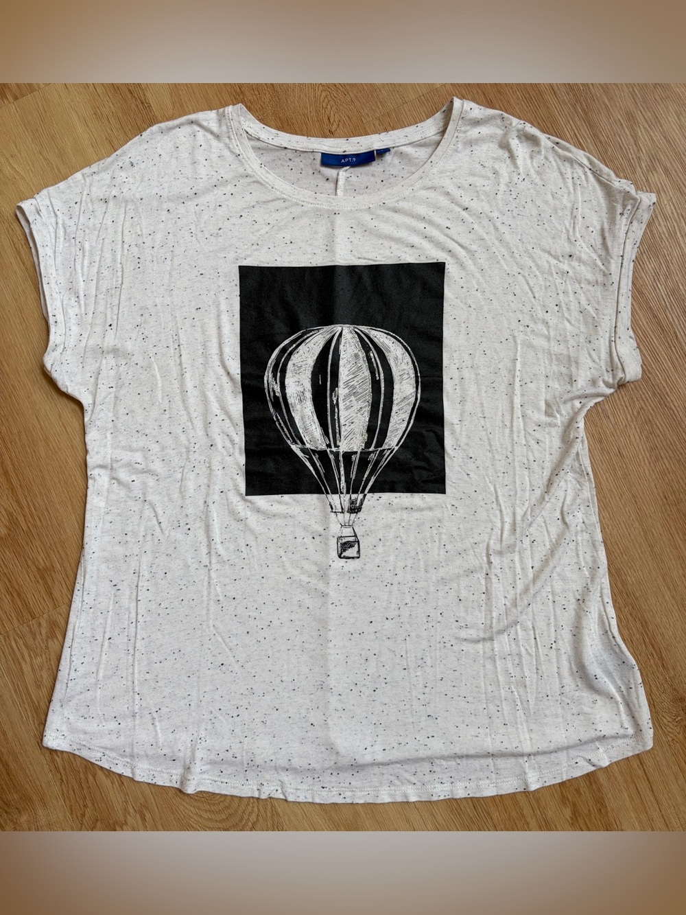 Graphic Tee White Speckled Black Hot Air Balloon Large
